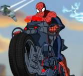 Новый Человек-паук на мотоцикле